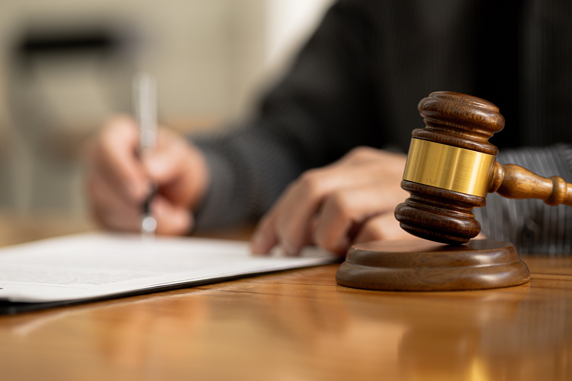 The Trump administration has issued a series of executive orders aimed at recalibrating federal oversight of employer-sponsored health plans. These directives target unpublished rules and agency enforcement priorities, signaling a shift toward deregulation and increased flexibility for plan sponsors.